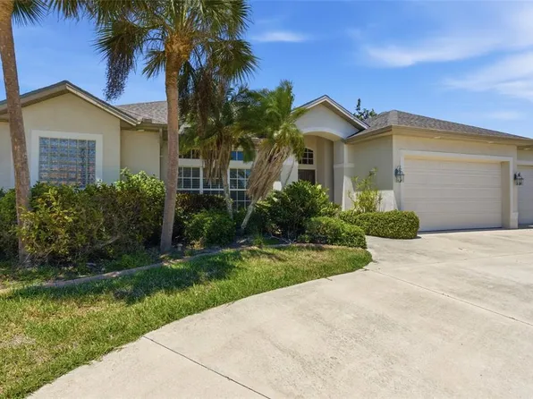 974 Rotonda Cir, Rotonda West, FL 33947