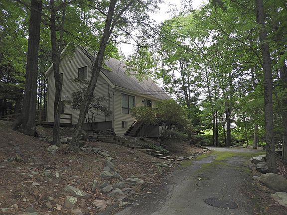 2nd image of 126 Cobble Creek Dr