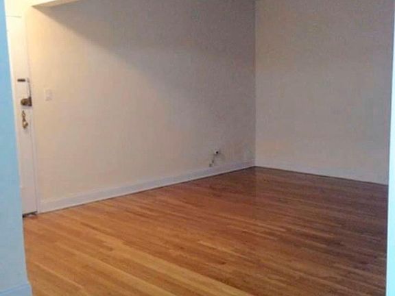 4th image of 8310 188th St