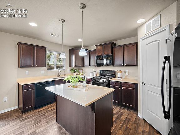 2nd image of 3564 Saguaro Cir