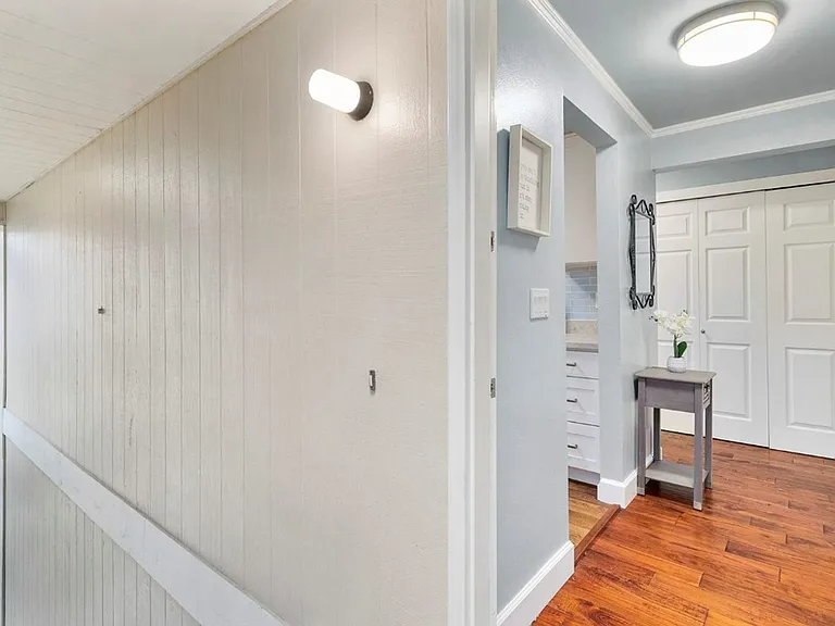9908 NE 124th St #906 — Photo 22