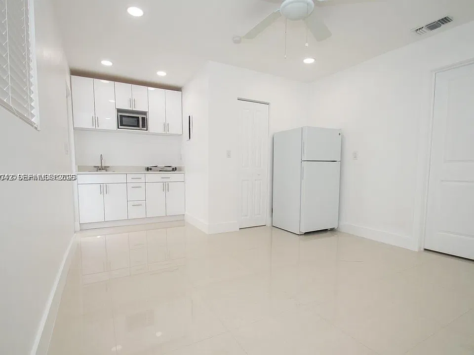 233B NW 53rd Ave #1