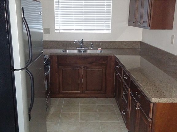 4th image of 4582 Bancroft St APT 1