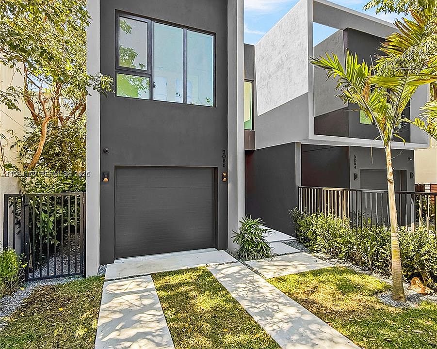 1st image of 3086 Indiana St