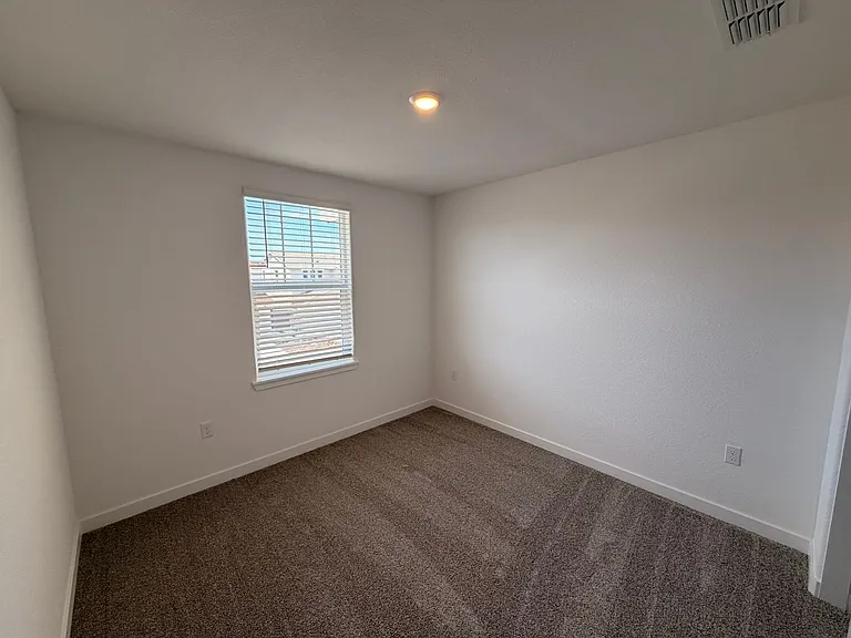 12629 Hereford Ave — Photo 22