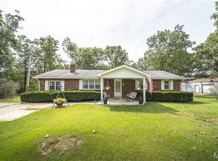 15216 Columbia Rd, Dixon, MO 65459