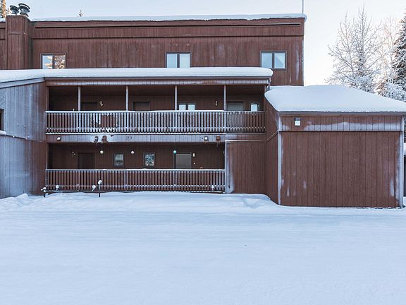 2nd image of 660 Wilcox Ave