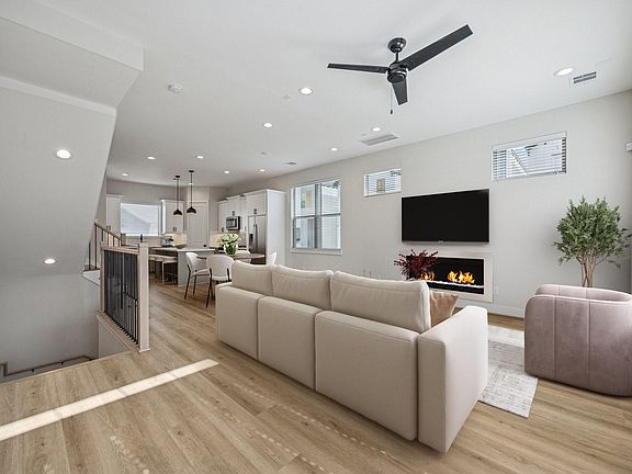2nd image of 3710 Creekmont Gardens Ln