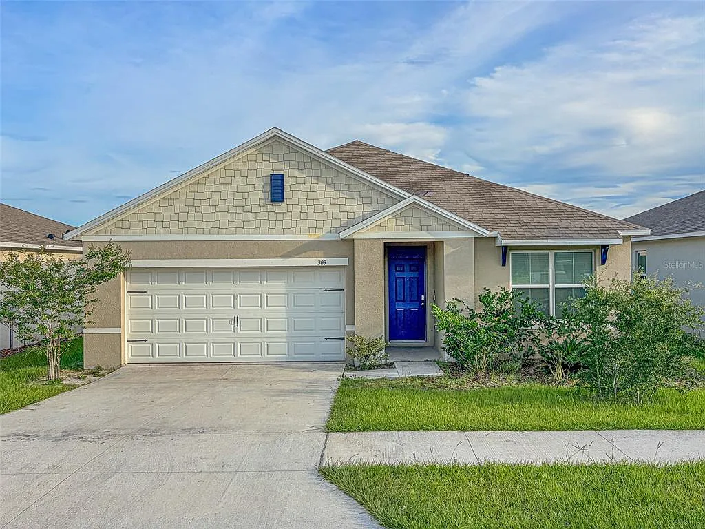 3 bed, 2.0 bath, 1690 sqft, $1,900 — Photo 1