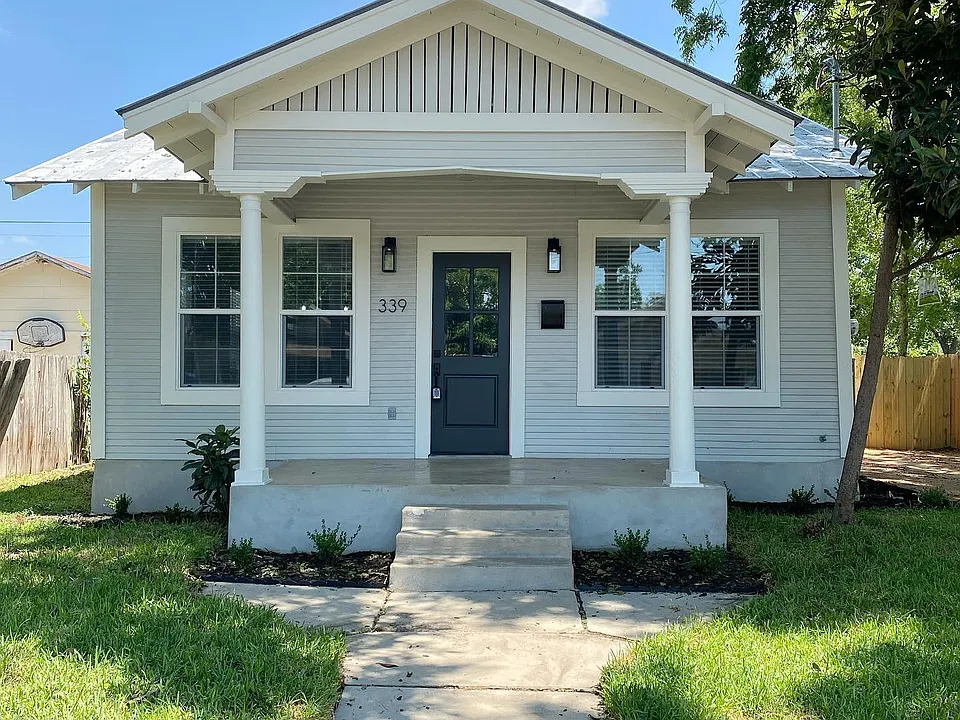 339 Preston Ave