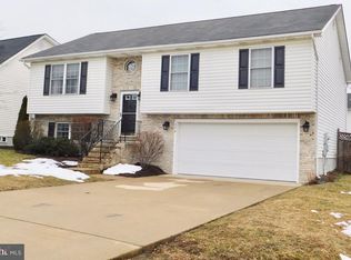 116 Reagan Dr, Inwood, WV 25428