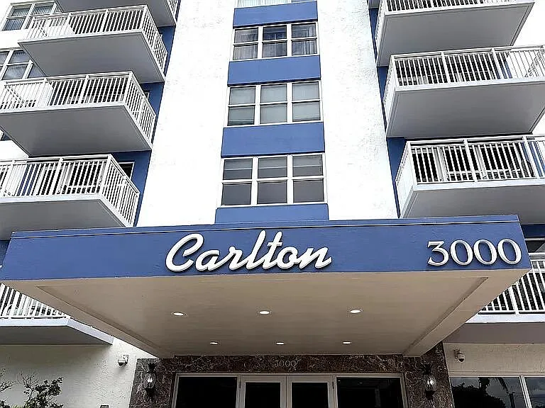 3000 E Sunrise Blvd #17F — Photo 2