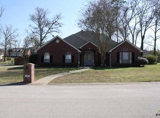 508 Northcreek Dr, Chandler, TX 75758