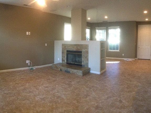 3rd image of 5837 Riverbank Cir