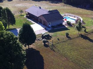 37 Whispering Pines Rd, De Soto, MO 63020