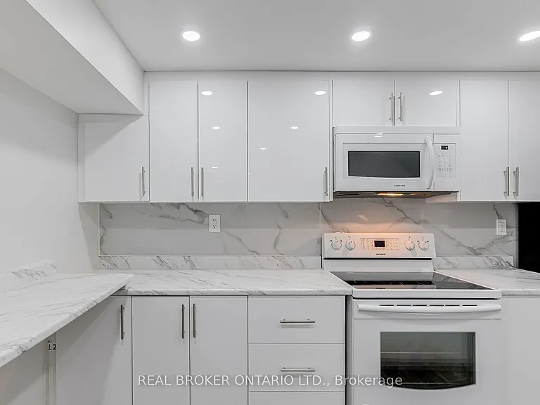 47 Rotary Dr — Photo 10