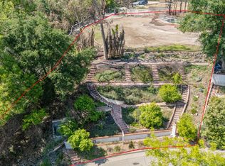 1437 Crest Dr, Altadena, CA 91001
