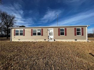101 Cedar St, Ridgeway, MO 64481