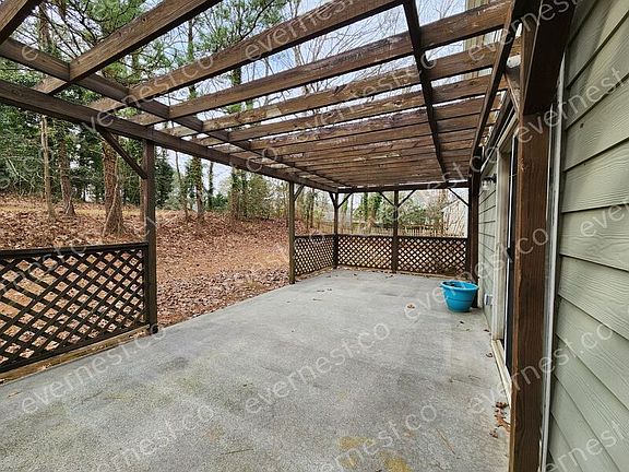 4th image of 3240 Old Evergreen Way