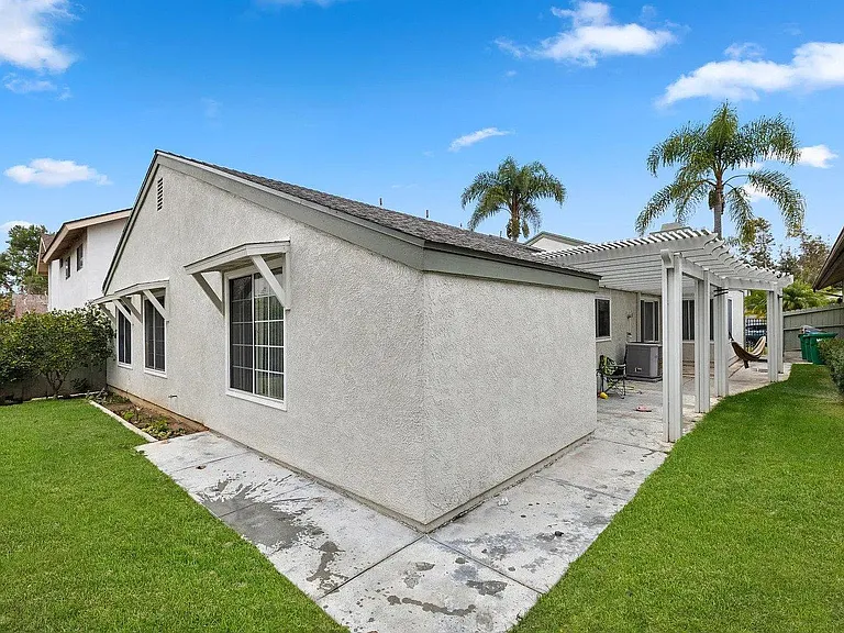 3 Almond Tree Ln — Photo 16