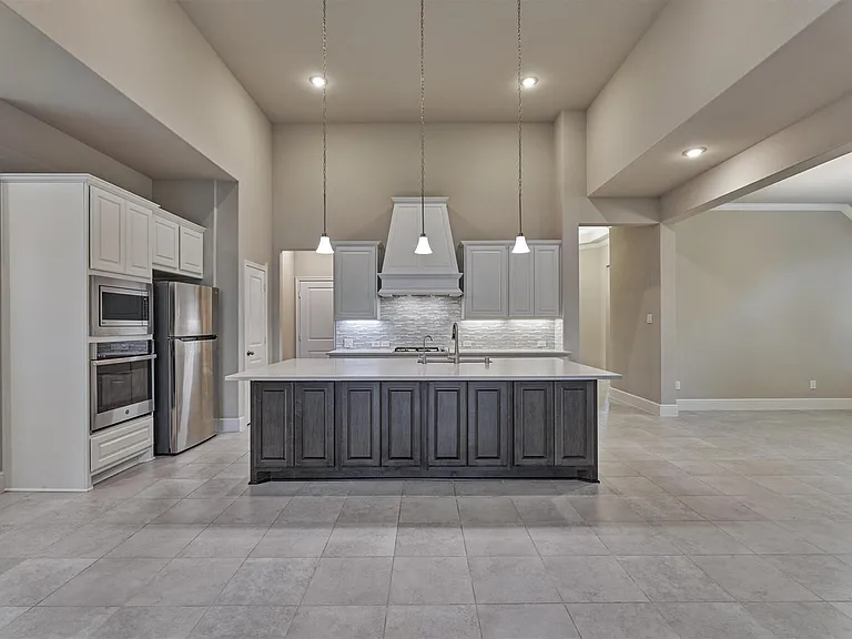 20911 Velvet Wing Dr — Photo 25