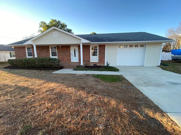 307 Westfield Dr, Dunn, NC 28334