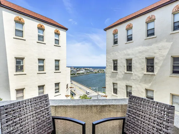 400 Deal Lake Drive #8F, Asbury Park, NJ 07712