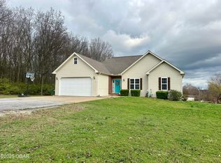 1012 S Palomino Rd, Carthage, MO 64836