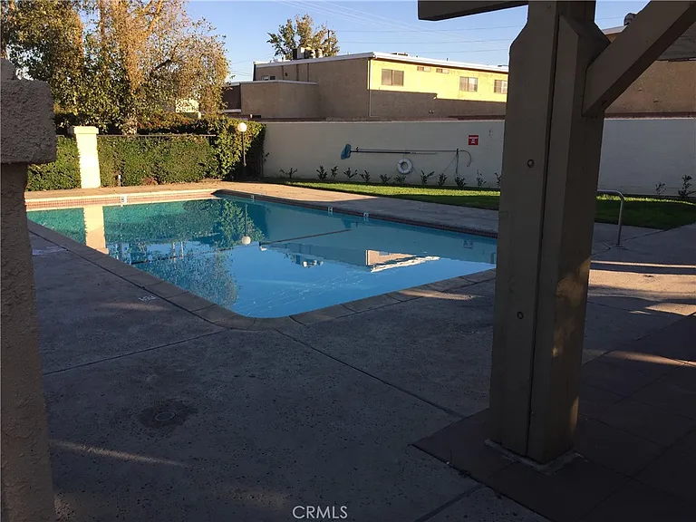 1145 N Barston Ave — Photo 23