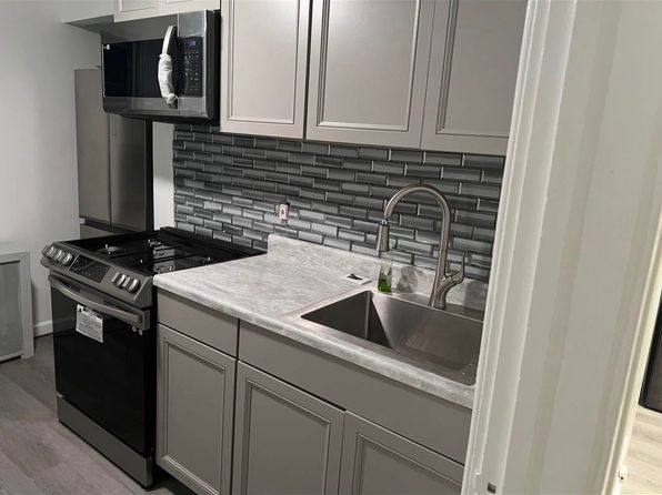 138 Kingsland Ave FLOOR 2