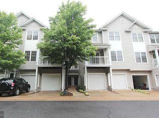12765 Fair Briar Ln, Fairfax, VA 22033
