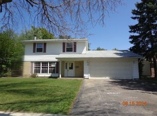 8237 Kingsbury Dr, Hanover Park, IL