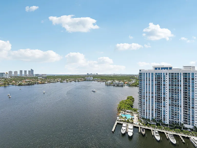 17301 Biscayne Blvd #Penthouse 7 — Photo 9