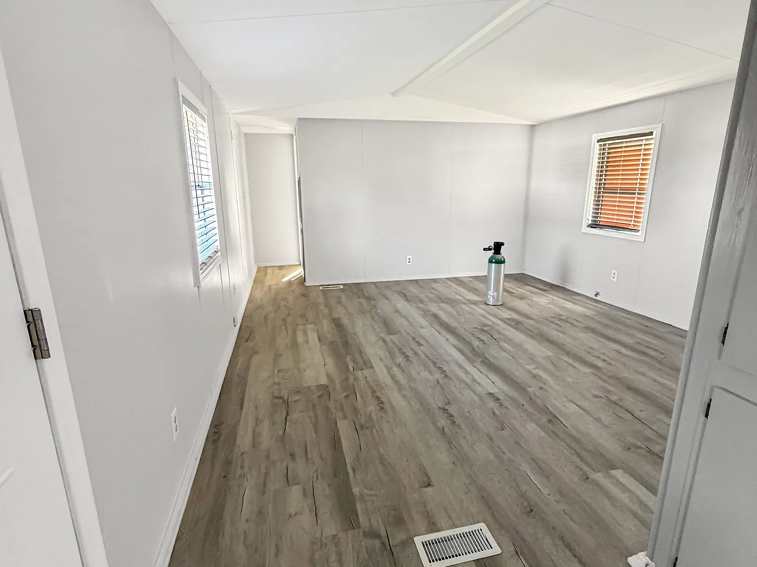 265 Millard Ln — Photo 4