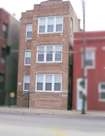 1st image of 2237 W Fullerton Ave #3
