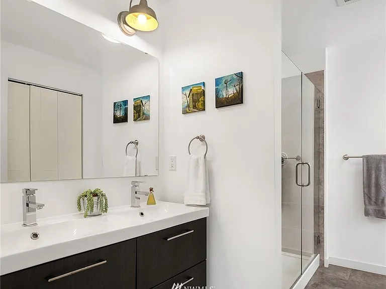 803 S Cloverdale St #803 — Photo 10