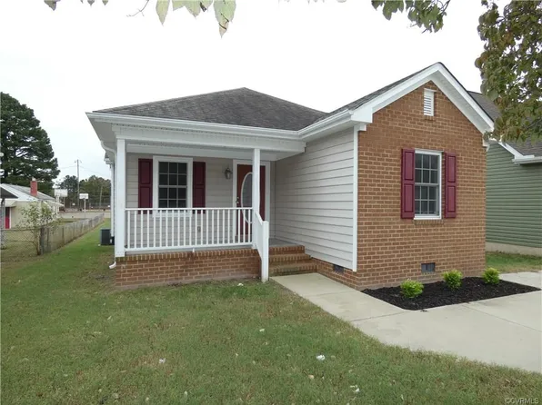 211 Clover Hill Ave, Colonial Heights, VA 23834