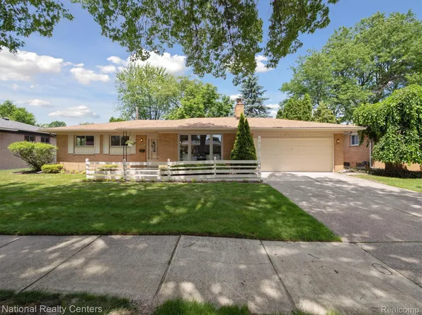 29620 Oakview St, Livonia, MI 48154