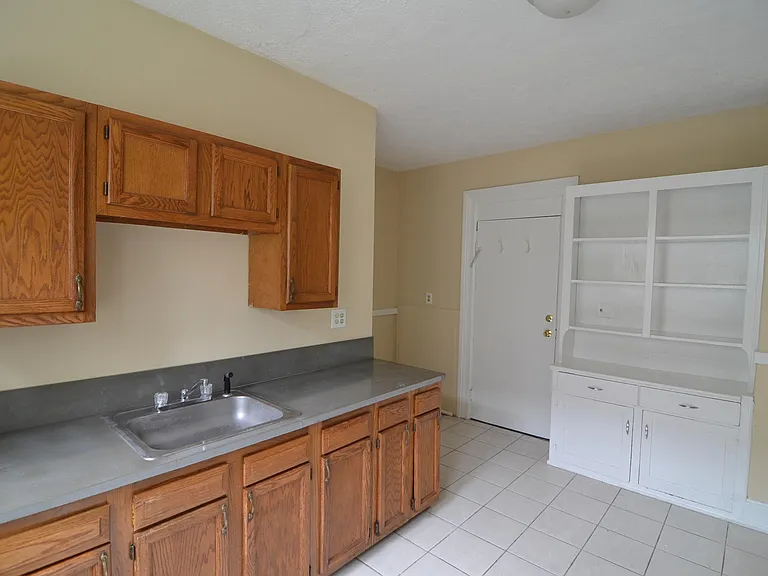 1421 South Ave #6 — Photo 3