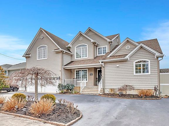 5th image of 8 Sunnydale Dr