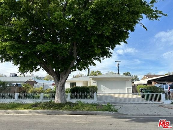2nd image of 22621 Cantara St