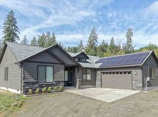 24741 Hall Rd, Cheshire, OR 97419