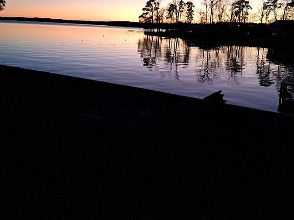 3rd image of 760 Holly Grove Rd