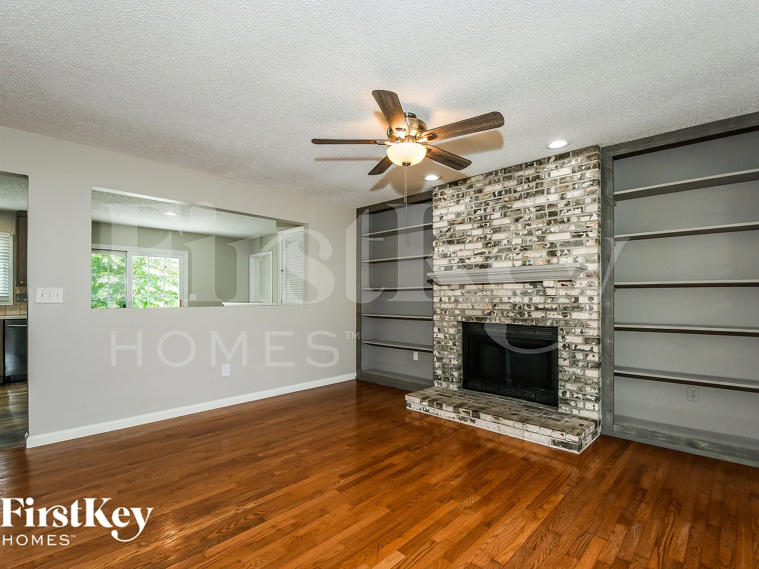 3 bed, 2.5 bath, 1740 sqft, $2,580 — Photo 4
