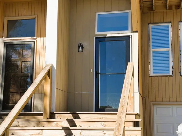 3611 SW Eveningside Dr #1, Topeka, KS 66614