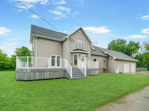 2684 Fairview Rd, Neenah, WI 54956