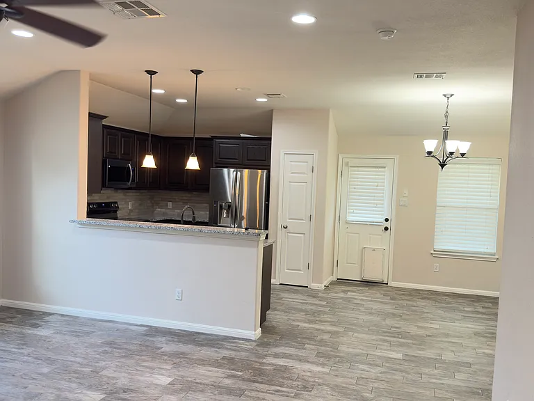 432 Blackman Trl — Photo 3