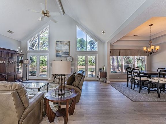 2nd image of 7 Sussex Ln