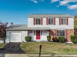 7104 Sterling Grove Dr, Springfield, VA 22150