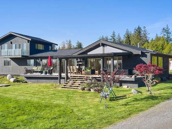 1760 Benson Rd, Pt Roberts, WA 98281